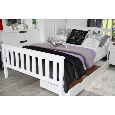 Dřevěná manželská postel  MD 05 160x200 cm borovice masiv