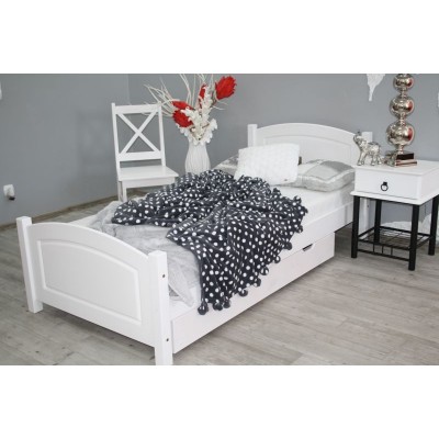 Dřevěná postel  MD 13 100x200 cm borovice masiv 