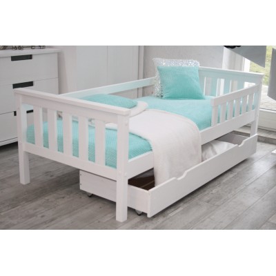 Dřevěná dětská postel  MD 22 80x160 cm borovice masiv