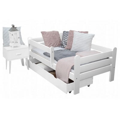 Dřevěná dětská postel  MD 26 80x160 cm borovice masiv